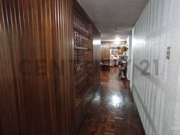 ¡EN VENTA – Departamento amplio en La Magdalena!  Ubicación estratégica