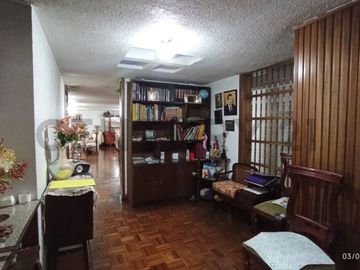 ¡EN VENTA – Departamento amplio en La Magdalena!  Ubicación estratégica