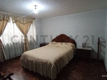 ¡EN VENTA – Departamento amplio en La Magdalena!  Ubicación estratégica