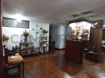 ¡EN VENTA – Departamento amplio en La Magdalena!  Ubicación estratégica