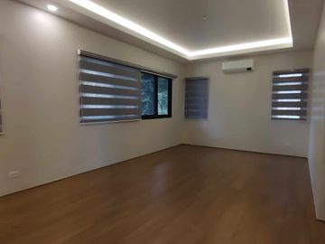 For Sale! 4 Bedroom House and Lot in Buenavista Hills Tagaytay 30M -AJCS