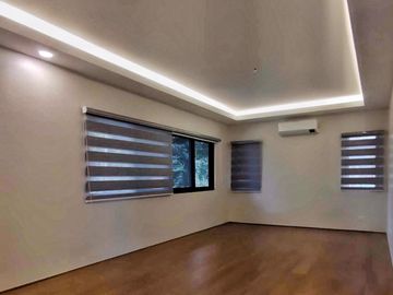 For Sale! 4 Bedroom House and Lot in Buenavista Hills Tagaytay 30M -AJCS