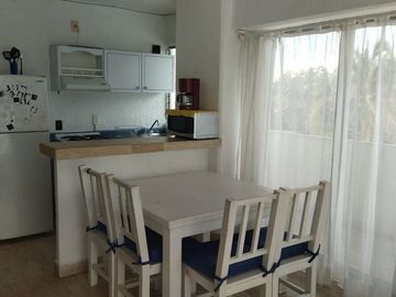 FRACC. COSTA AZUL DOS RECÁMARAS ALBERCA CERCA COSTERA