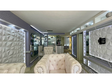 Oportunidad I Extraordinaria casa remodelada en el Pueblito Cafetero con 154 m2, 3 alcobas y 4 baños.  Av. Sur. Pereira - Colombia.
