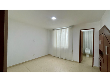 Oportunidad I Extraordinaria casa remodelada en el Pueblito Cafetero con 154 m2, 3 alcobas y 4 baños.  Av. Sur. Pereira - Colombia.