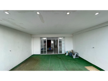Oportunidad I Extraordinaria casa remodelada en el Pueblito Cafetero con 154 m2, 3 alcobas y 4 baños.  Av. Sur. Pereira - Colombia.