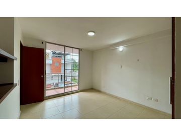 Oportunidad I Extraordinaria casa remodelada en el Pueblito Cafetero con 154 m2, 3 alcobas y 4 baños.  Av. Sur. Pereira - Colombia.