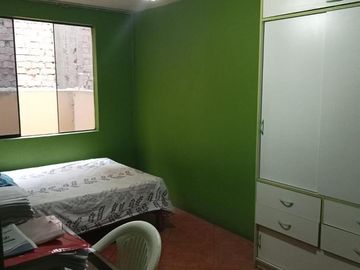 CASA DE  2 PISOS FRENTE A PARQUE EN STO. DOMINGO DE CARABAYLLO