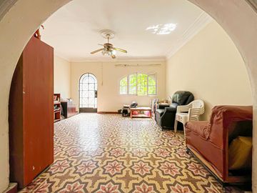DEPARTAMENTO EN VENTA EN MAGDALENA DEL MAR CASA EN BAJOS 216M