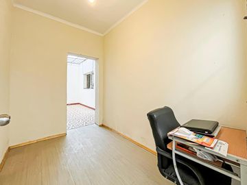 DEPARTAMENTO EN VENTA EN MAGDALENA DEL MAR CASA EN BAJOS 216M