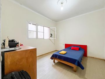 DEPARTAMENTO EN VENTA EN MAGDALENA DEL MAR CASA EN BAJOS 216M