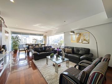 Departamento Exclusivo En Venta en San Isidro Todo Amoblado