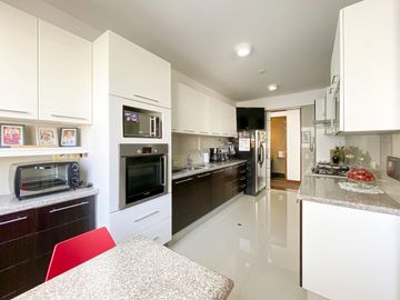 Departamento Exclusivo En Venta en San Isidro Todo Amoblado