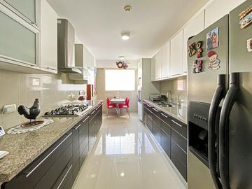 Departamento Exclusivo En Venta en San Isidro Todo Amoblado