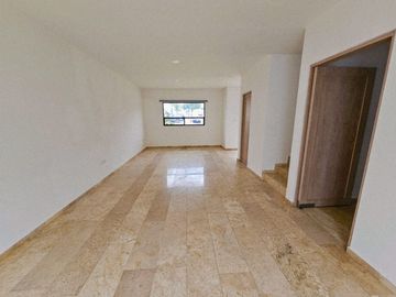 Venta de casa en esquina, Parque Aguascalientes Lomas de Angelopolis Puebla