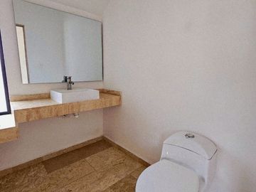Venta de casa en esquina, Parque Aguascalientes Lomas de Angelopolis Puebla