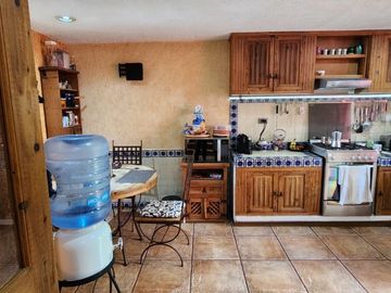 CASA EN VENTA EN ZEREZOTLA CHOLULA CON AMPLIO JARDIN