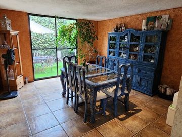 CASA EN VENTA EN ZEREZOTLA CHOLULA CON AMPLIO JARDIN