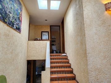 CASA EN VENTA EN ZEREZOTLA CHOLULA CON AMPLIO JARDIN