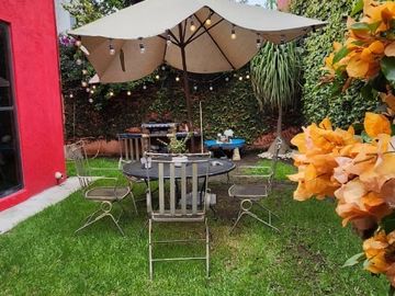CASA EN VENTA EN ZEREZOTLA CHOLULA CON AMPLIO JARDIN