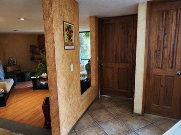 CASA EN VENTA EN ZEREZOTLA CHOLULA CON AMPLIO JARDIN