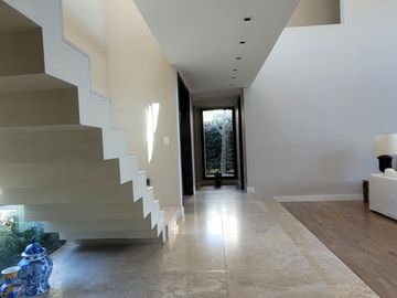 Impecable casa en Barbarita a la laguna