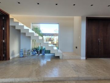 Impecable casa en Barbarita a la laguna