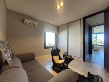 Impecable casa en Barbarita a la laguna