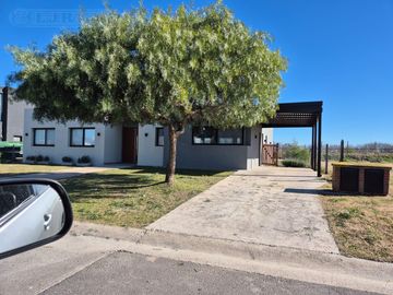Casa en OPORTUNIDAD ALQUILER SUPER COMPLETO MB en A8 San Sebastián