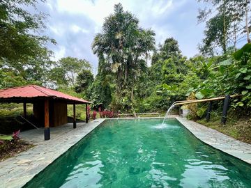 Quinta en   Venta en San Miguel de los Bancos, pichincha , Ecuador.