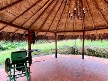 Quinta en   Venta en San Miguel de los Bancos, pichincha , Ecuador.