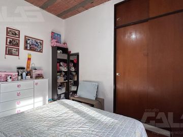 Casa en Venta 2 Dormitorios - Galería - Cochera - Parque en Ituzaingo Norte