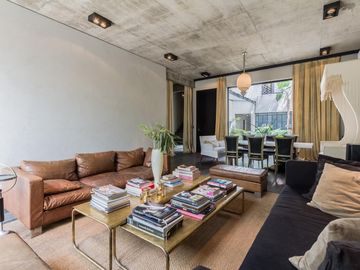 Casa  moderna con excelente estilo arquitectonico con Jardin y Pileta-  Villa Crespo