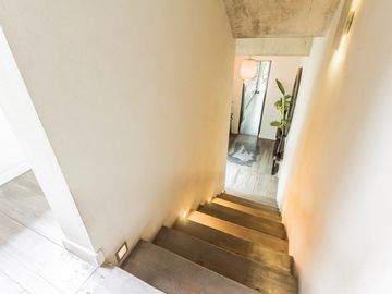 Casa  moderna con excelente estilo arquitectonico con Jardin y Pileta-  Villa Crespo