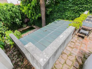 Casa  moderna con excelente estilo arquitectonico con Jardin y Pileta-  Villa Crespo