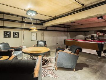 Casa  moderna con excelente estilo arquitectonico con Jardin y Pileta-  Villa Crespo