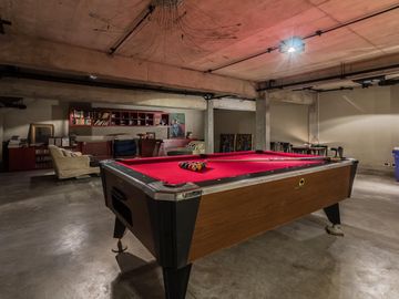 Casa  moderna con excelente estilo arquitectonico con Jardin y Pileta-  Villa Crespo