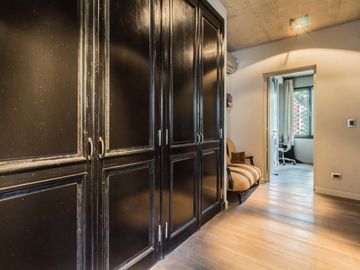 Casa  moderna con excelente estilo arquitectonico con Jardin y Pileta-  Villa Crespo