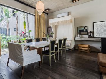 Casa  moderna con excelente estilo arquitectonico con Jardin y Pileta-  Villa Crespo
