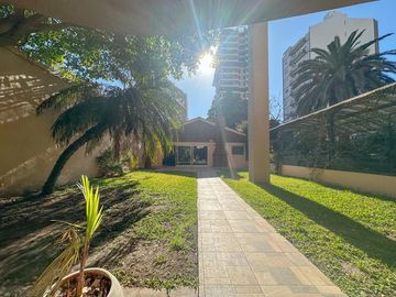 Departamento en venta en Lanús Oeste 3 ambientes con cochera