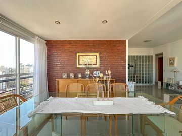Departamento en venta en Lanús Oeste 3 ambientes con cochera