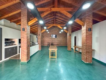 Departamento en venta en Lanús Oeste 3 ambientes con cochera