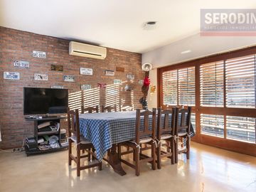 Casa en Don Bosco - Excelente Ubicación