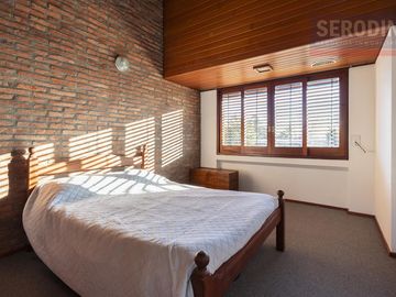Casa en Don Bosco - Excelente Ubicación