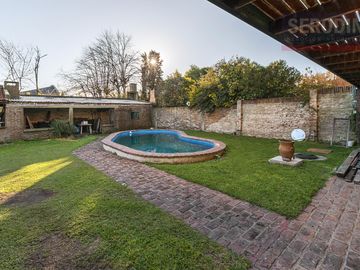 Casa en Don Bosco - Excelente Ubicación
