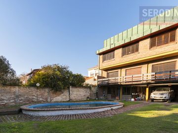 Casa en Don Bosco - Excelente Ubicación