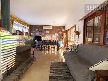 Casa en Don Bosco - Excelente Ubicación