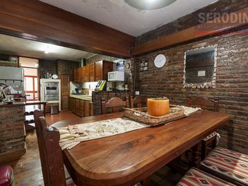 Casa en Don Bosco - Excelente Ubicación