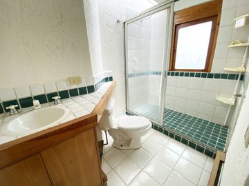 CASA EN CONDOMINIO EN VENTA EN OLIVAR DE LOS PADRES
