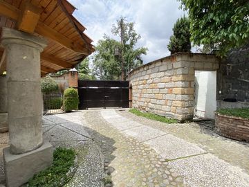 CASA EN CONDOMINIO EN VENTA EN OLIVAR DE LOS PADRES